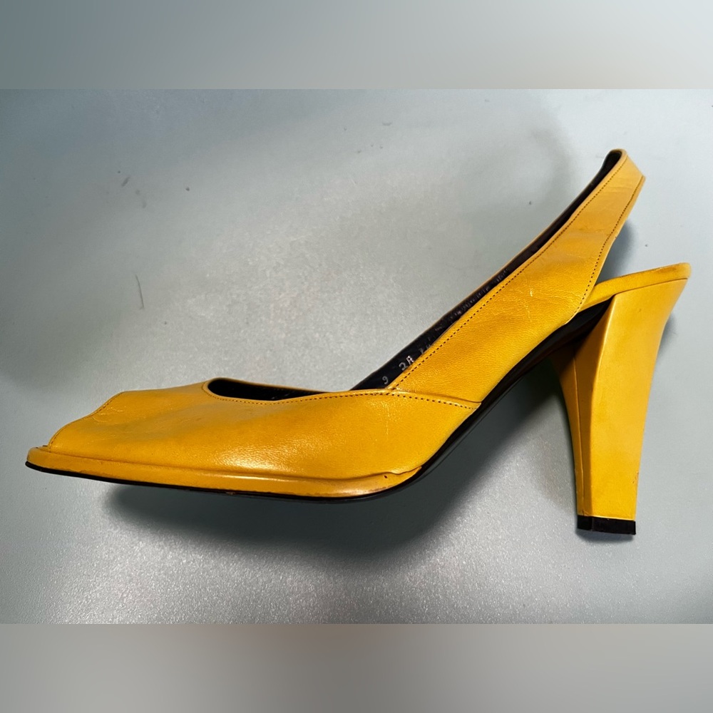 Vintage 1990’s Charles Jourdan Paris Heels - Picture 2 of 6